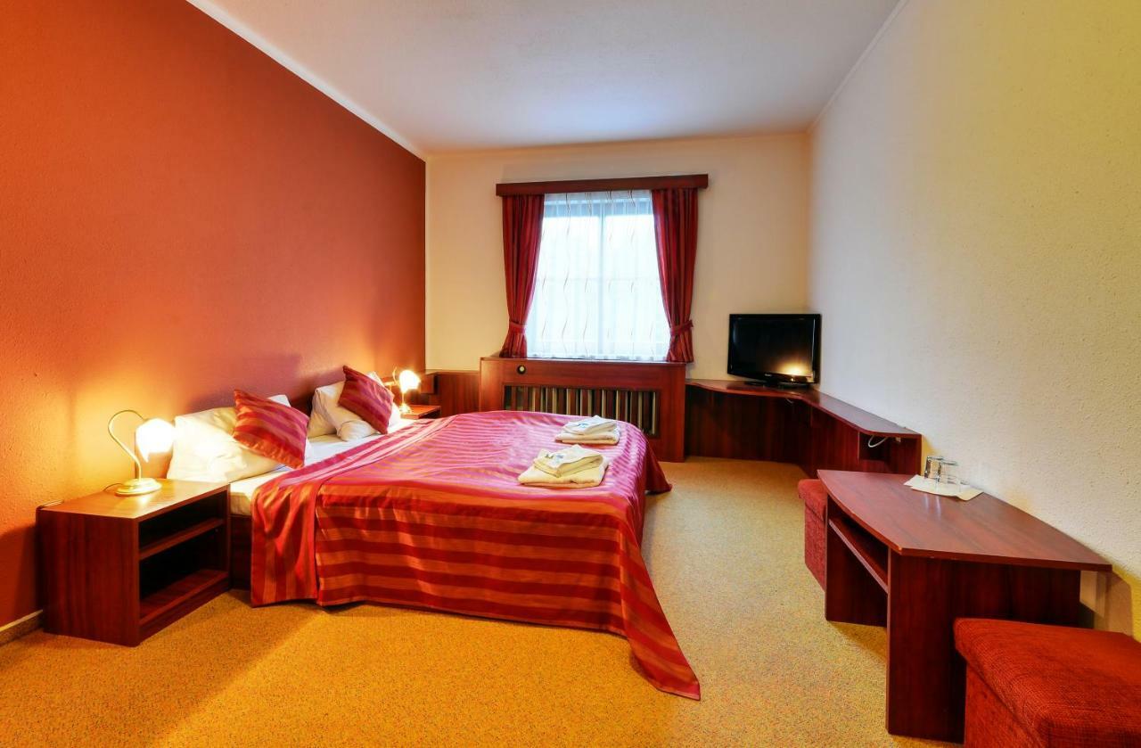 Hotel Stara Posta Filipovice Ngoại thất bức ảnh